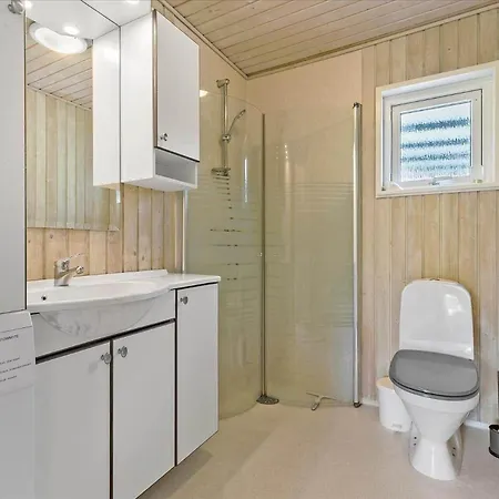 84191-ebeltoft-graesvangen-2 *