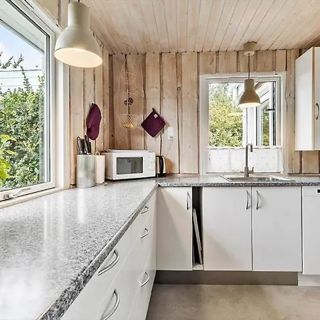 84191-ebeltoft-graesvangen-2 * Ebeltoft