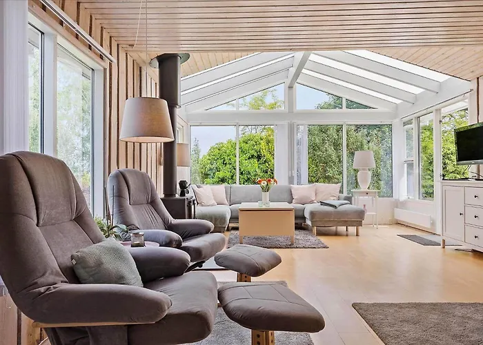 84191-ebeltoft-graesvangen-2 * Ebeltoft