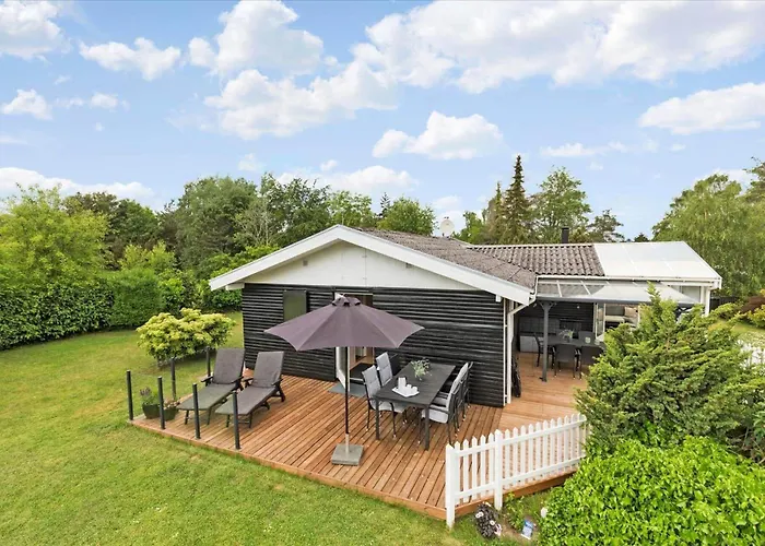 84191-ebeltoft-graesvangen-2 Semesterbostad *